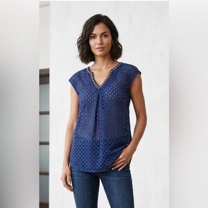 Lilly Pulitzer Royal Blue Eyelet Lace Oversized XS/S Blouse PtP 18.5”